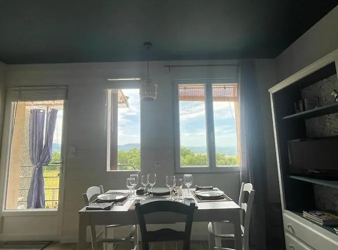 Un Balcon Entre Causses Et Rougiers Gissac